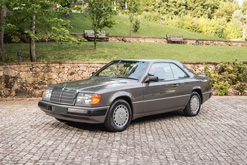 1988 Mercedes Benz 300CE